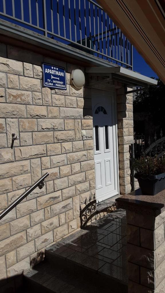 Primasrima Apartments Водице Екстер'єр фото